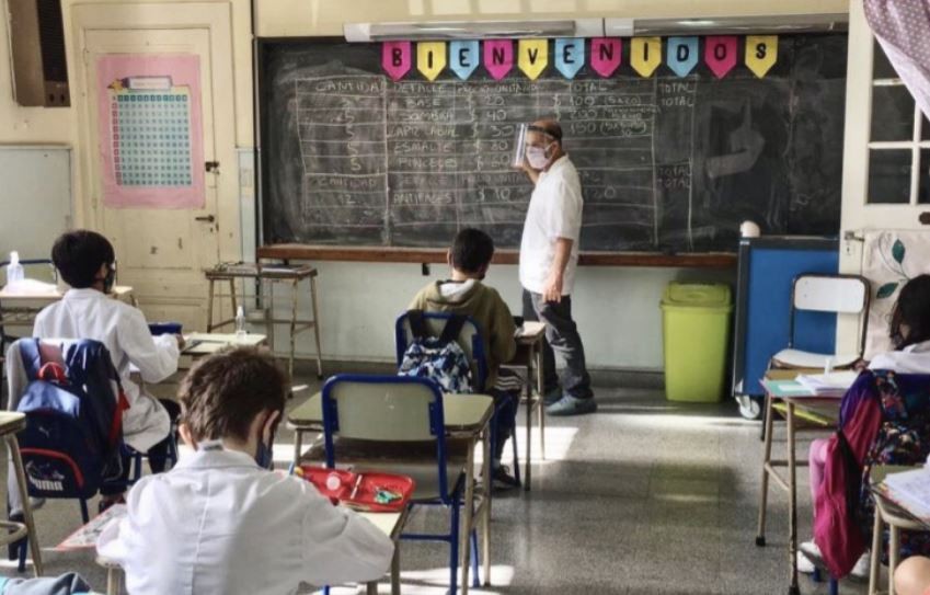 Anularon en Entre Ríos la medida que prohibía calificar a alumnos de primaria con menos de cuatro | Actualidad