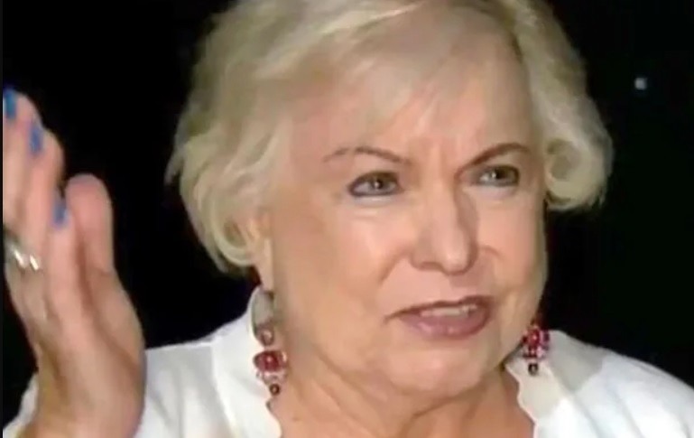 La "lucha" de una mujer por devolver millones de dólares que le depositaron por error | Internacionales