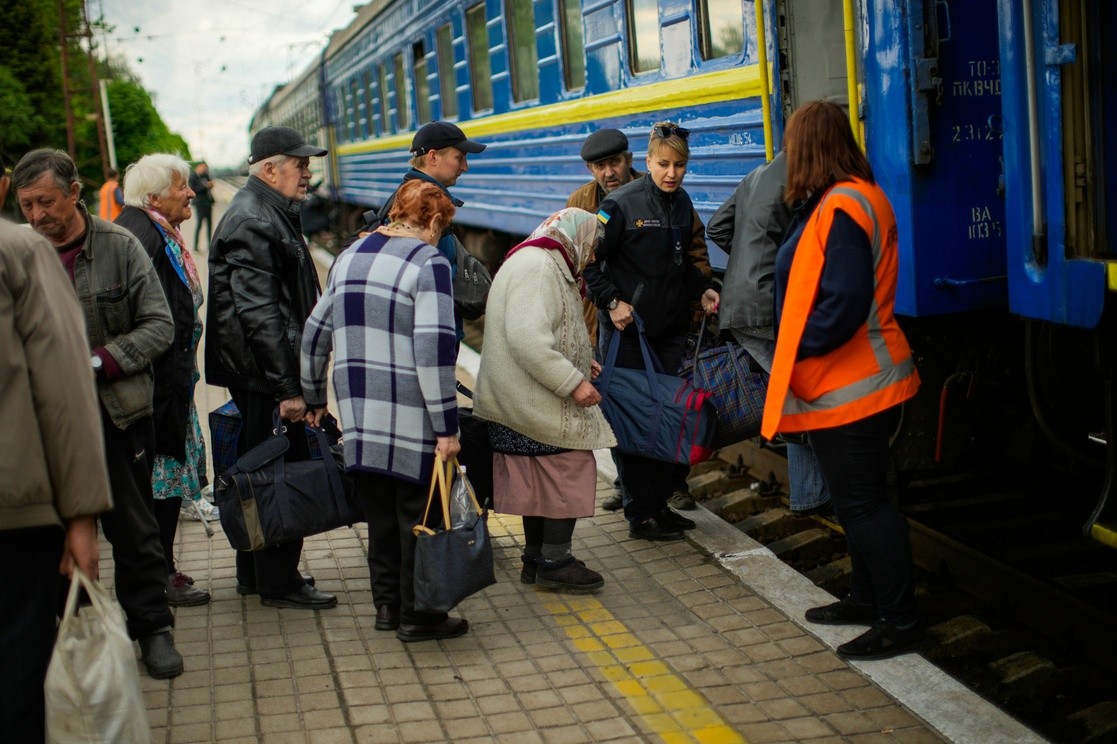 Migraciones: el mundo superó por primera vez los 100 millones de desplazados | Internacionales