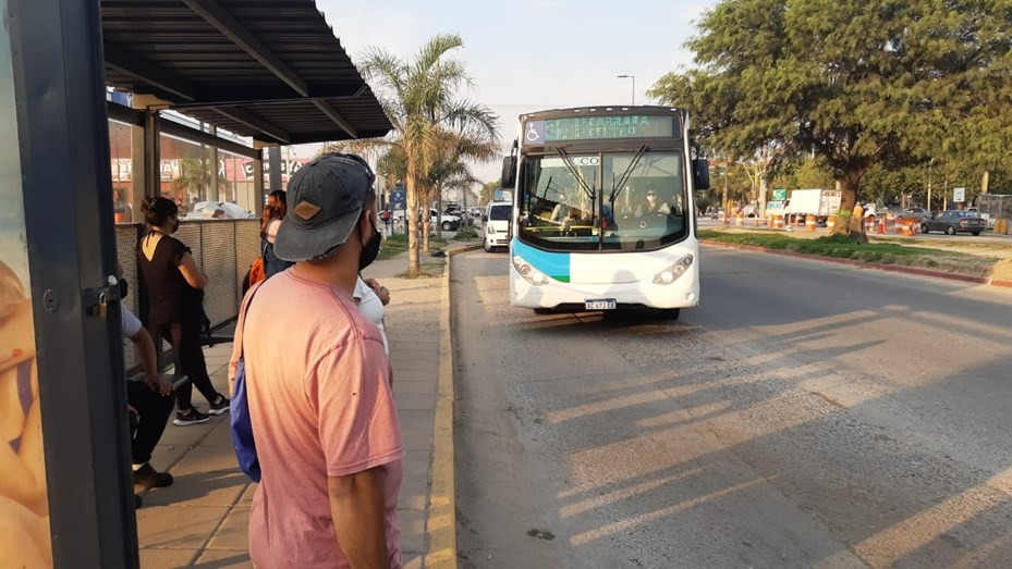 Aumento: el boleto de colectivo en Rosario, Santa Fe y Córdoba trepó a $69,50 | Actualidad