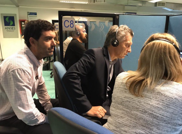 Macri atendió la línea telefónica de Anses | Política