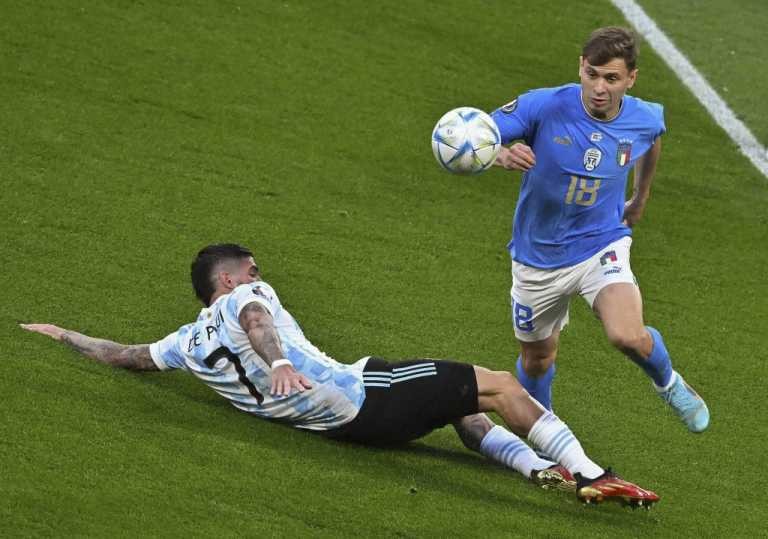 De Paul le dedicó la copa de la Finalissima a Tini Stoessel | Deportes