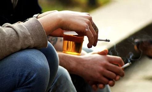 Conversatorio sobre consumos problemáticos y adicciones | Actualidad