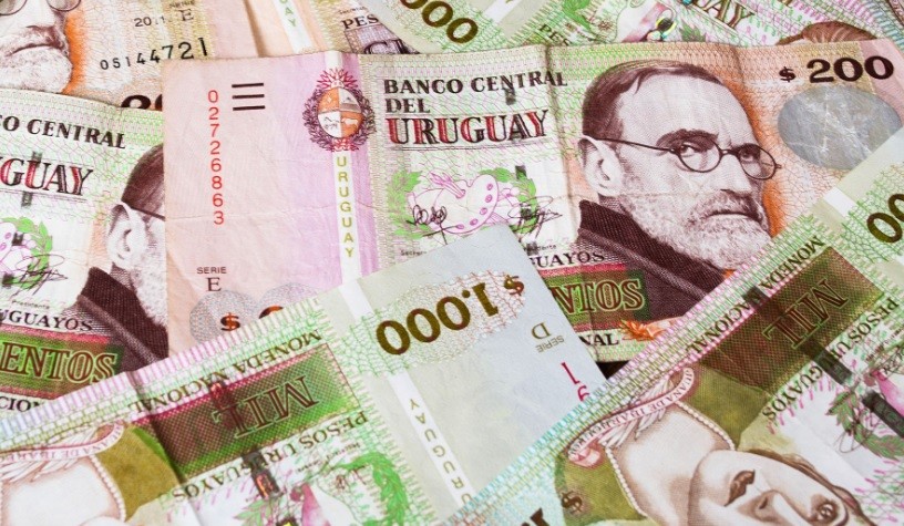 El peso uruguayo pasó a ser la moneda más fuerte de la región | Economía