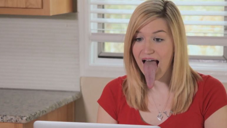 La mujer con la lengua más larga del mundo vive en Estados Unidos | Curiosidades