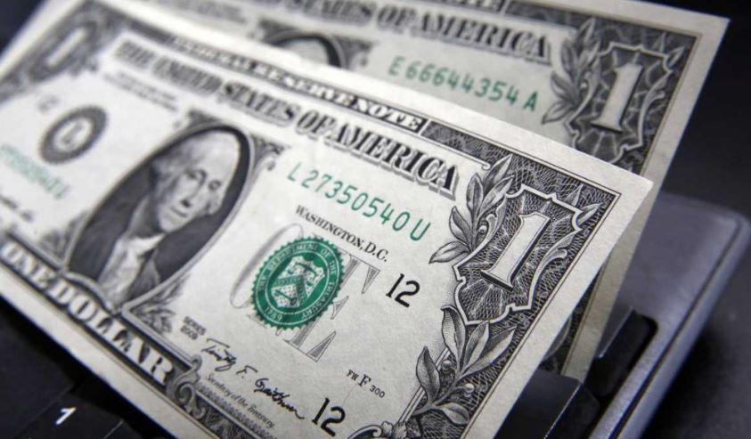 El dólar blue bajó $2 en la apertura de la semana | Economía