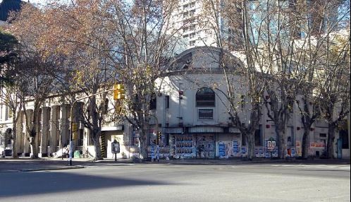“Arquitectura parasitaria”: proyectan 10 pisos de lujo en la exsede de la cristalería Rigolleau en San Telmo | Actualidad