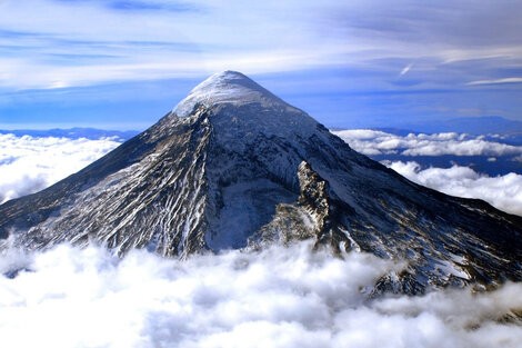 Marcha atrás con la decisión de declarar al volcán Lanín como “sitio sagrado mapuche” | Actualidad