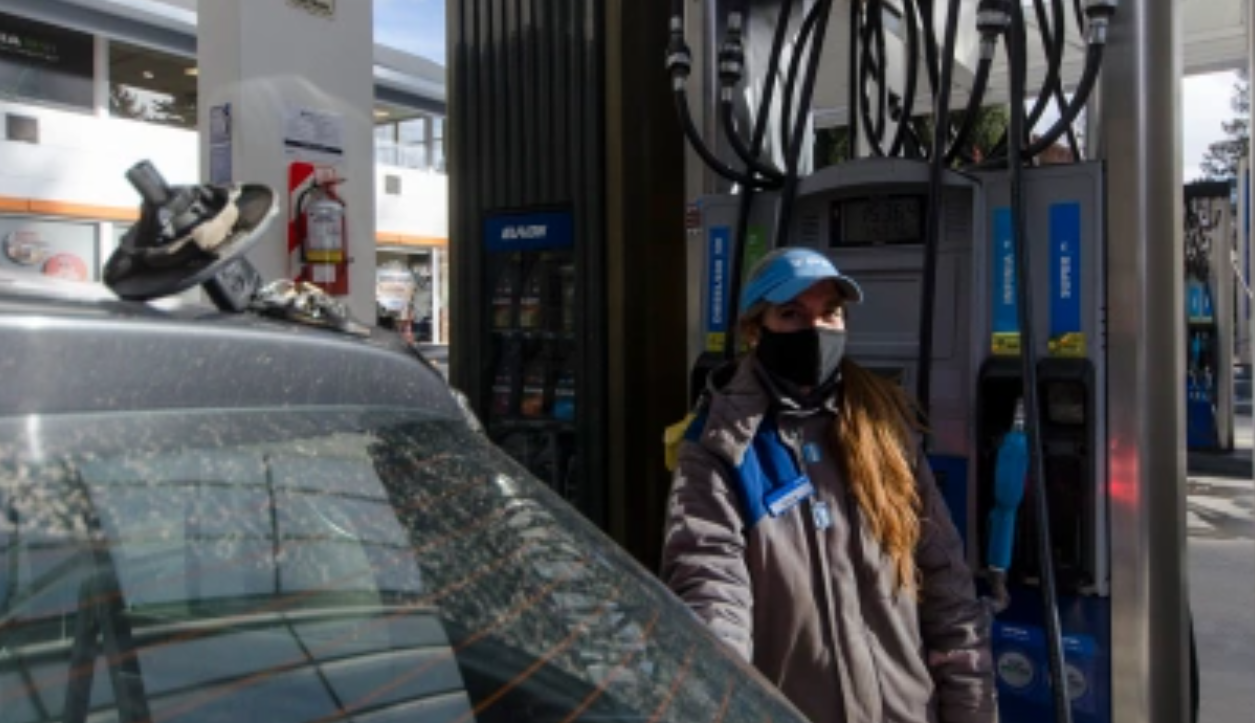 YPF no descarta un nuevo aumento en las naftas en el corto plazo | Economía