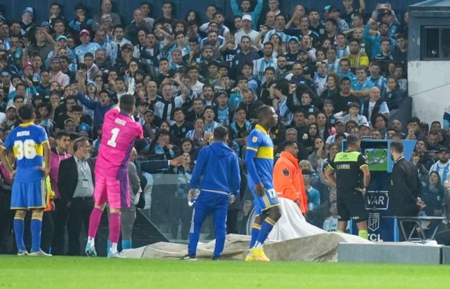 Final caliente en Avellaneda: Boca pidió penal por una mano, el VAR llamó y Rapallini no lo sancionó | Deportes