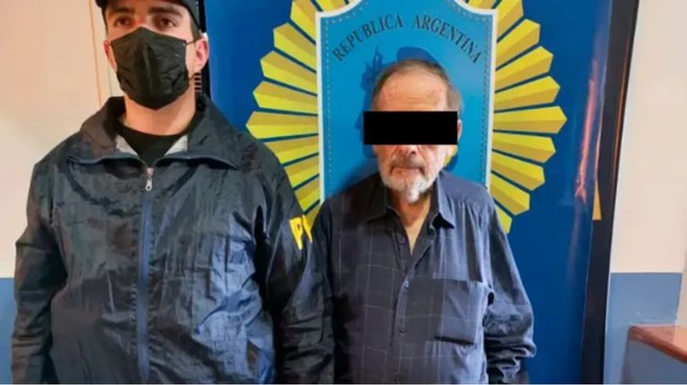 El "coacheo", el "geishado" o "palomeo", la "cura de sueño" y el "banquito": las claves de la secta de la escuela de yoga | Actualidad