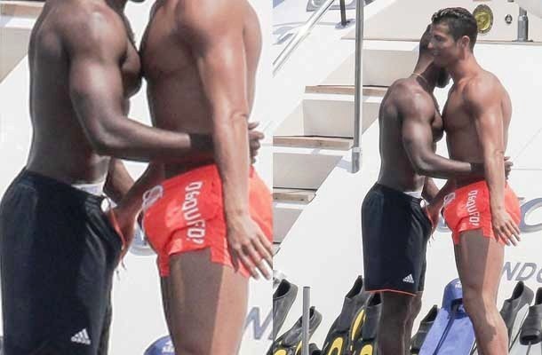 Cristiano Ronaldo, muy cariñoso con un amigo en un barco | Deportes