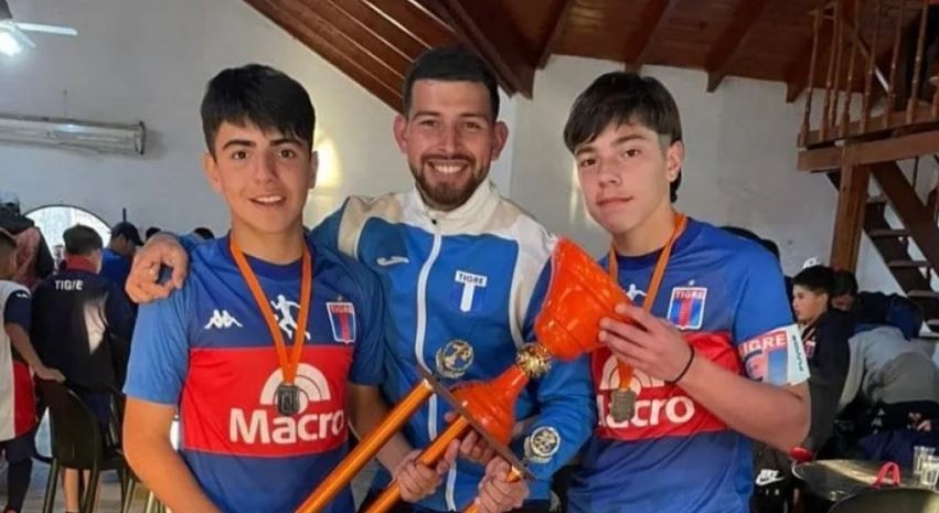 Benjamín Agüero Maradona dio su primera vuelta olímpica con Tigre | Deportes