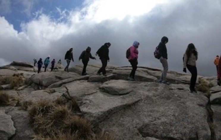 “Es muy confuso todo”, dijo la tía de la joven que falleció tras descompensarse en cerro Champaquí | Actualidad