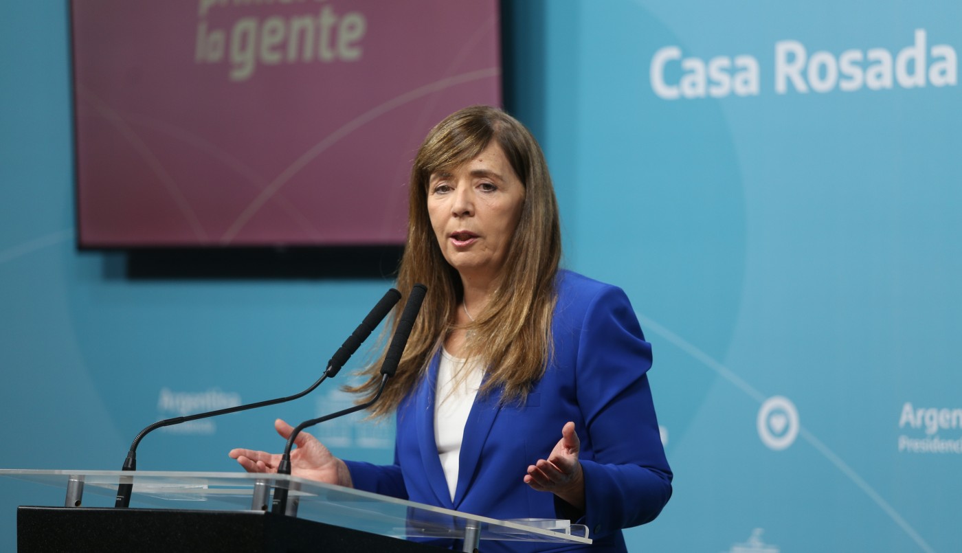 "Empecemos por casa": Gabriela Cerruti salió al cruce del embajador de Estados Unidos | Política