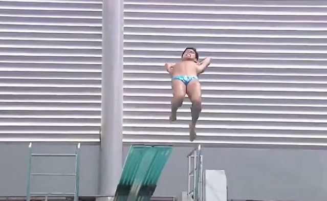 Video viral: clavadistas que hicieron un papelón y se rieron | Curiosidades