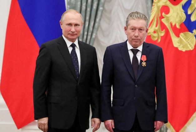 Muerte sospechosa en Rusia: el presidente de una petrolera cayó desde la ventana de un hospital | Internacionales