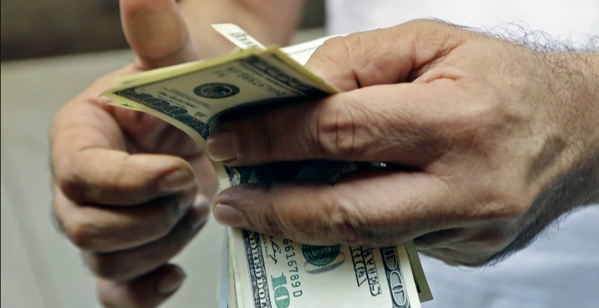 Tras el anuncio del "dólar soja", caen fuerte el blue y las cotizaciones financieras | Economía