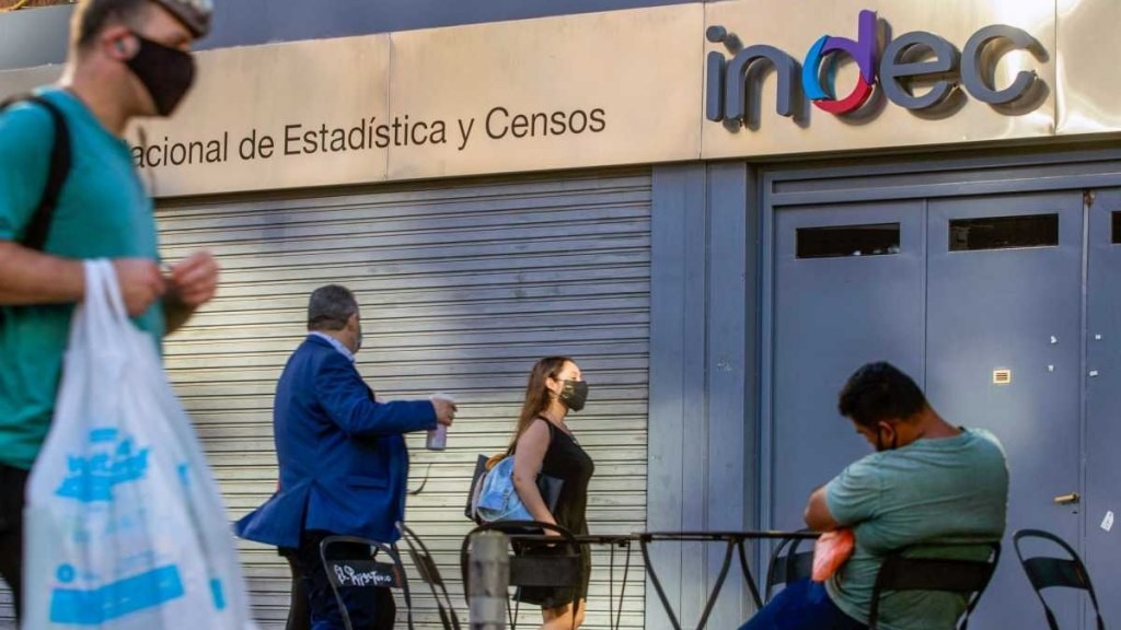 Tras el récord de julio, el INDEC difunde la inflación de agosto que superaría el 6 % | Actualidad