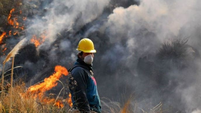 Detuvieron a tres personas acusadas de haber provocado incendios forestales en Córdoba | Actualidad