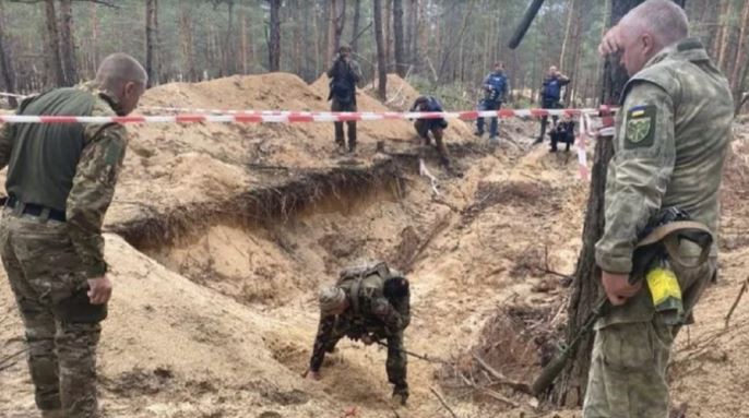 Ucrania encontró una fosa común con más de 440 cuerpos: ONU planea enviar investigadores | Internacionales