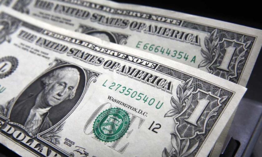 El dólar blue inició la semana en baja y cerró $286 | Economía