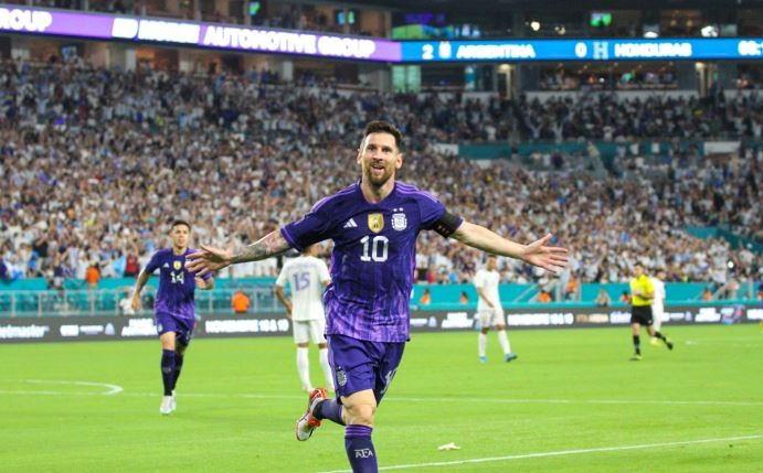 Con goles de Messi y Martínez, Argentina venció a Honduras y estiró su invicto | Deportes