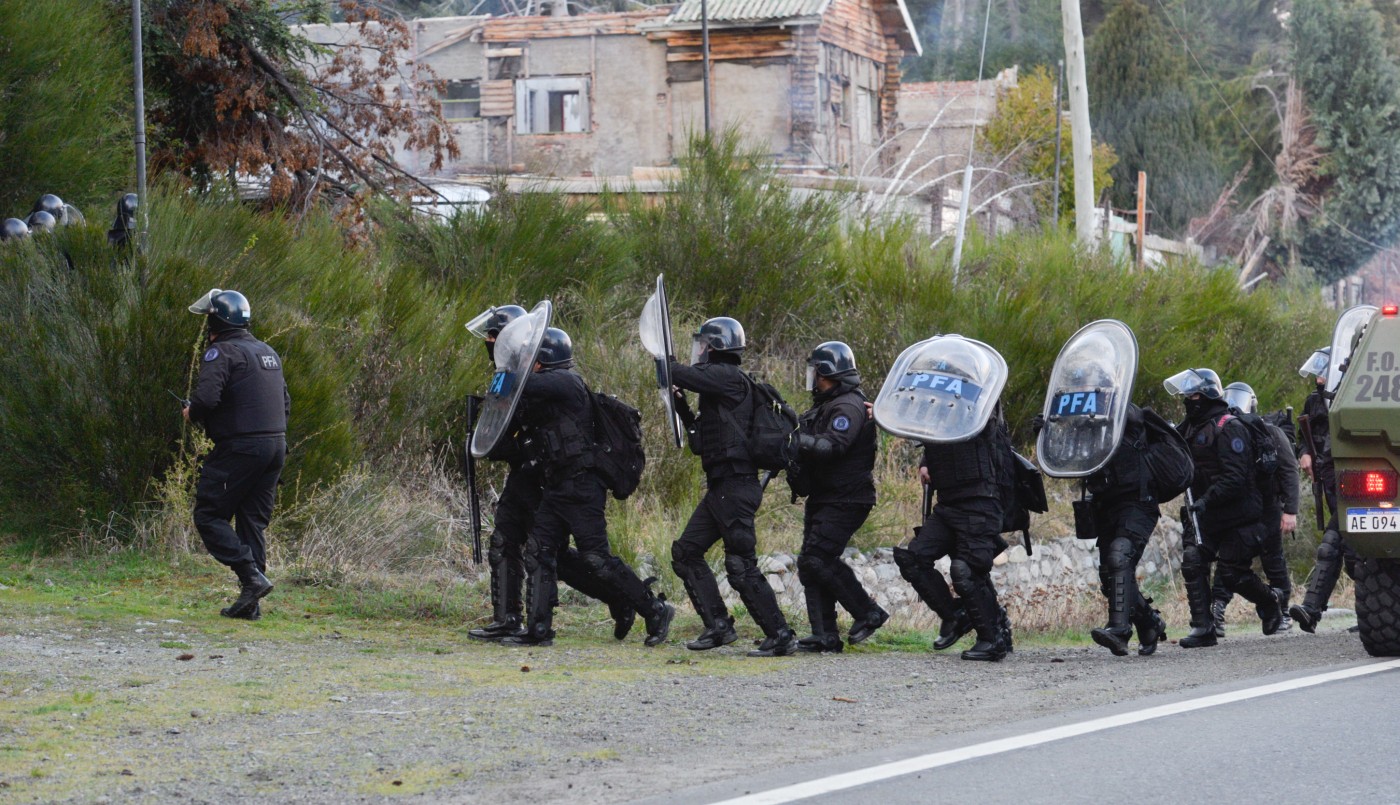 "Tenemos que regularizar la situación": desalojan a grupos mapuches en Villa Mascardi | Actualidad