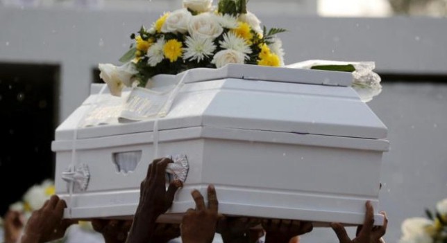 Un bebé despierta en un ataúd durante su funeral en Kenia | Curiosidades