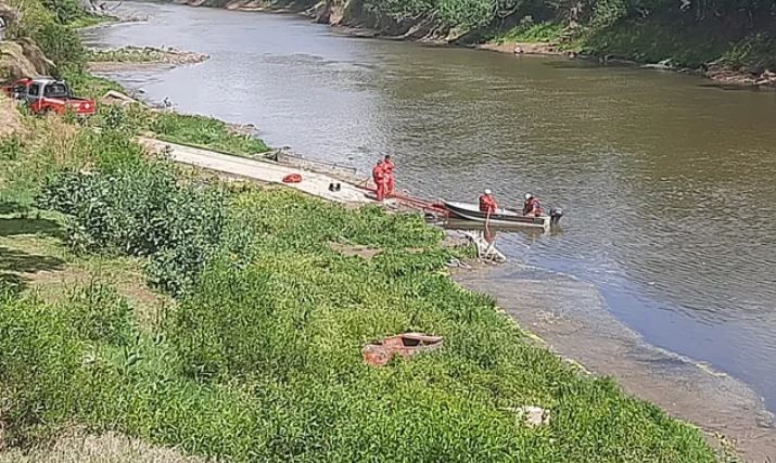 Hallaron un cuerpo en un río de Santa Fe e investigan si se trata del jubilado que huyó en bicicleta tras asesinar a su pareja | Actualidad