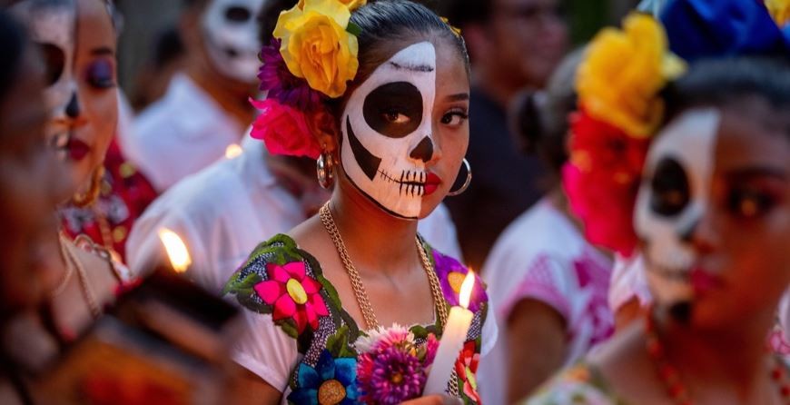 Exposición fotográfica y mesa redonda por el Día de los Muertos en la Legislatura porteña | Actualidad