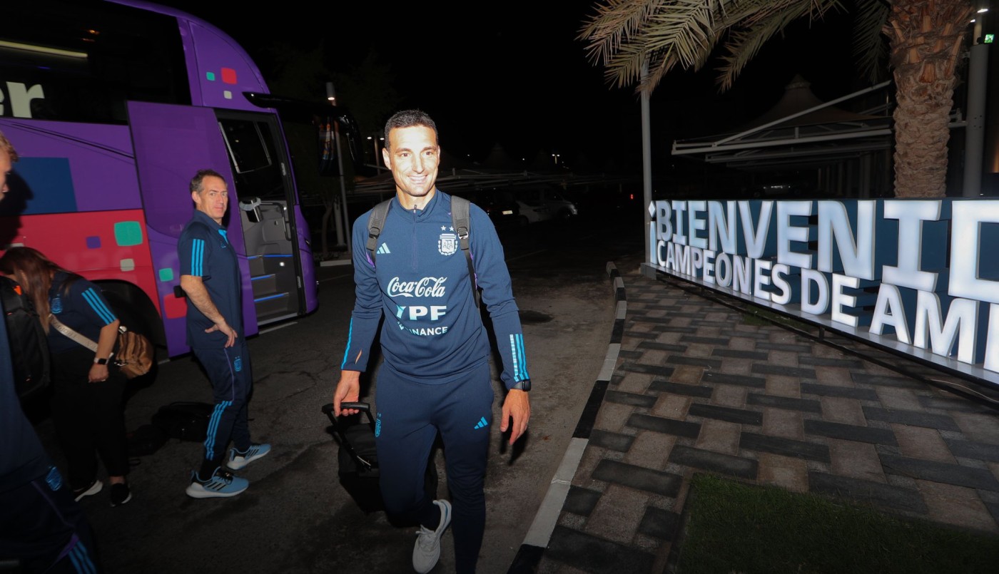 Scaloni llegó a Qatar: empieza la preparación argentina para el Mundial | Qatar 2022