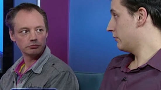 Una pareja gay descubrió en un programa de TV que son hermanos | Espectáculos