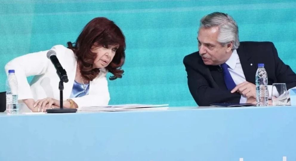 Cristina Kirchner llamó a Alberto Fernández para interiorizarse sobre su estado de salud | Política