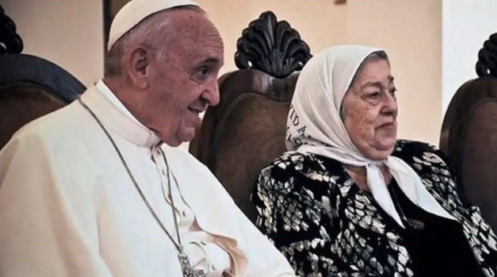 Francisco mandó una carta por la muerte de Hebe de Bonafini y destacó su "coraje" | Política