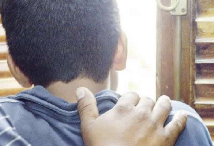 Detienen a su docente jubilado acusado de abusar sexualmente del hijo de una vecina | Actualidad