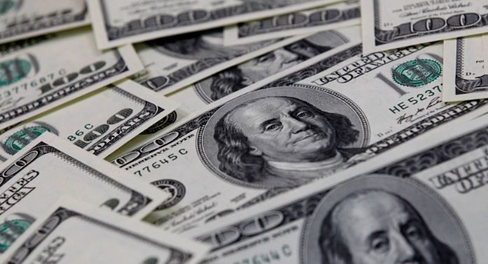 Con la puesta en marcha del nuevo dólar soja, el blue bajó y cerró en $318 | Economía