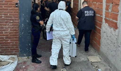 Una madre confesó que enterró a su hija en el patio de su casa, luego de morir ahogada mientras comía | Actualidad