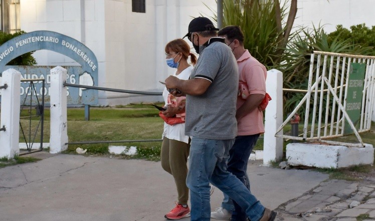 Crimen de Báez Sosa: los rugbiers acusados recibieron a sus familiares en el Penal de Dolores por segunda vez | Actualidad