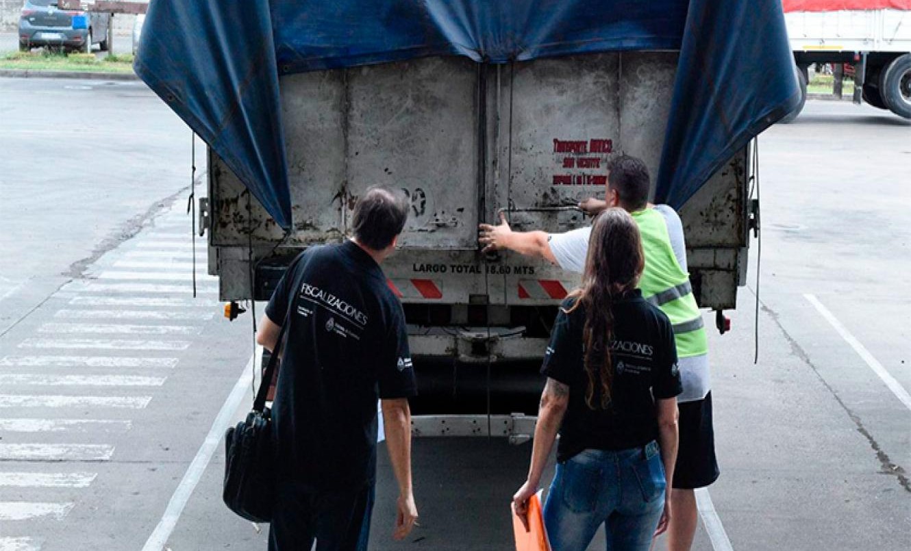 "Precios Justos": Denuncian a Camioneros y a Tombolini | Política