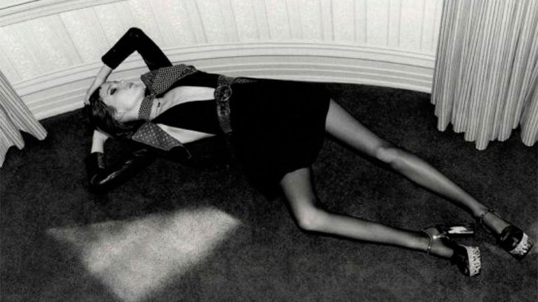 Reino Unido prohibió la foto de esta modelo de Ives Saint Laurent | Espectáculos