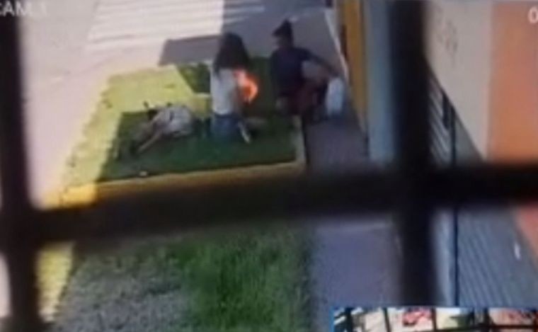 Horror en Córdoba: prendieron fuego a una mujer en situación de calle y está grave | Actualidad