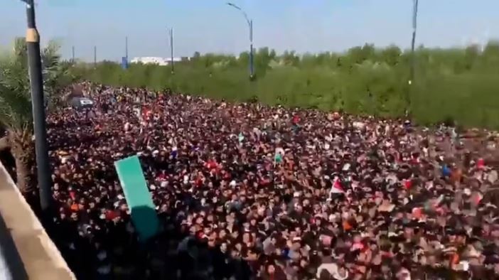 Un muerto y decenas de heridos por una estampida en la previa de la final de la Copa del Golfo | Internacionales