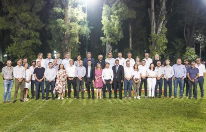 Máximo Kirchner, Massa y De Pedro estrenaron la mesa política del PJ Bonaerense para planificar la campaña | Política