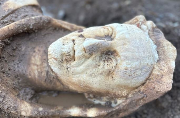 Roma: hallaron una antigua escultura de Hércules en una alcantarilla | Internacionales