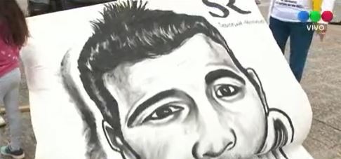 Vecinos y manifestantes se concentran frente al Centro Judicial Santa Rosa a la espera del veredicto | Actualidad