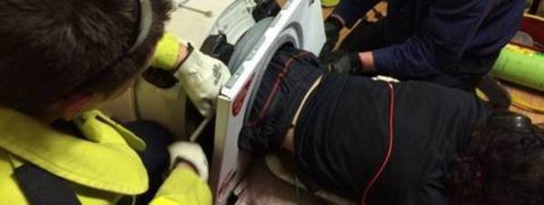 Australia: rescataron a un joven que había quedado atrapado en el lavarropas | Curiosidades