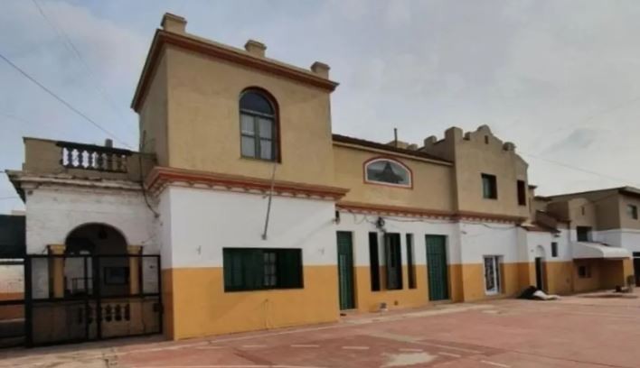 Lanús: acampe por el sorpresivo cierre de una escuela | Actualidad