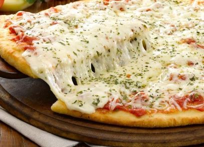 Día Internacional de la Pizza: la de muzzarella es la más popular del país | Actualidad