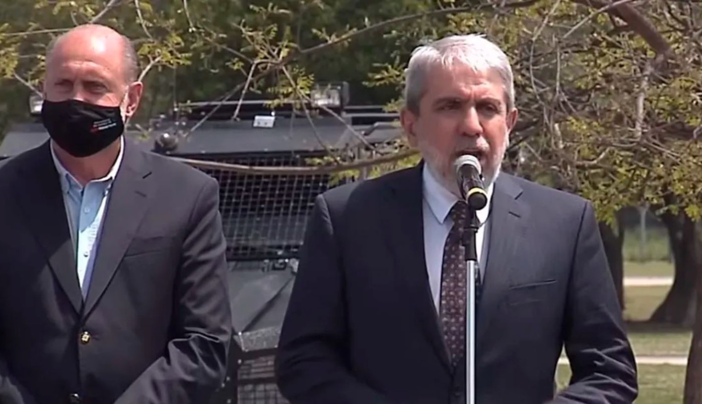 Aníbal Fernández volvió a cruzar a Perotti: "El problema lo tiene él, que lo resuelva con su policía" | Política